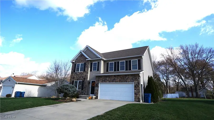 1405 Hidden Lake Boulevard, Akron, OH 44312 - Image #3