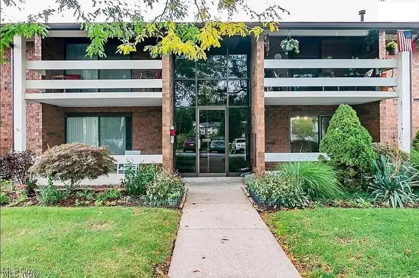 1263 Lost Nation Road #22, Willoughby, OH 44094