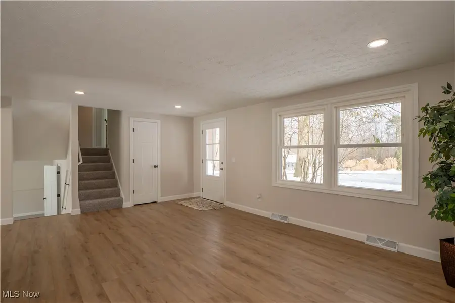 6557 Ivyhill Nw Drive, Canal Fulton, OH 44614 - Image #2