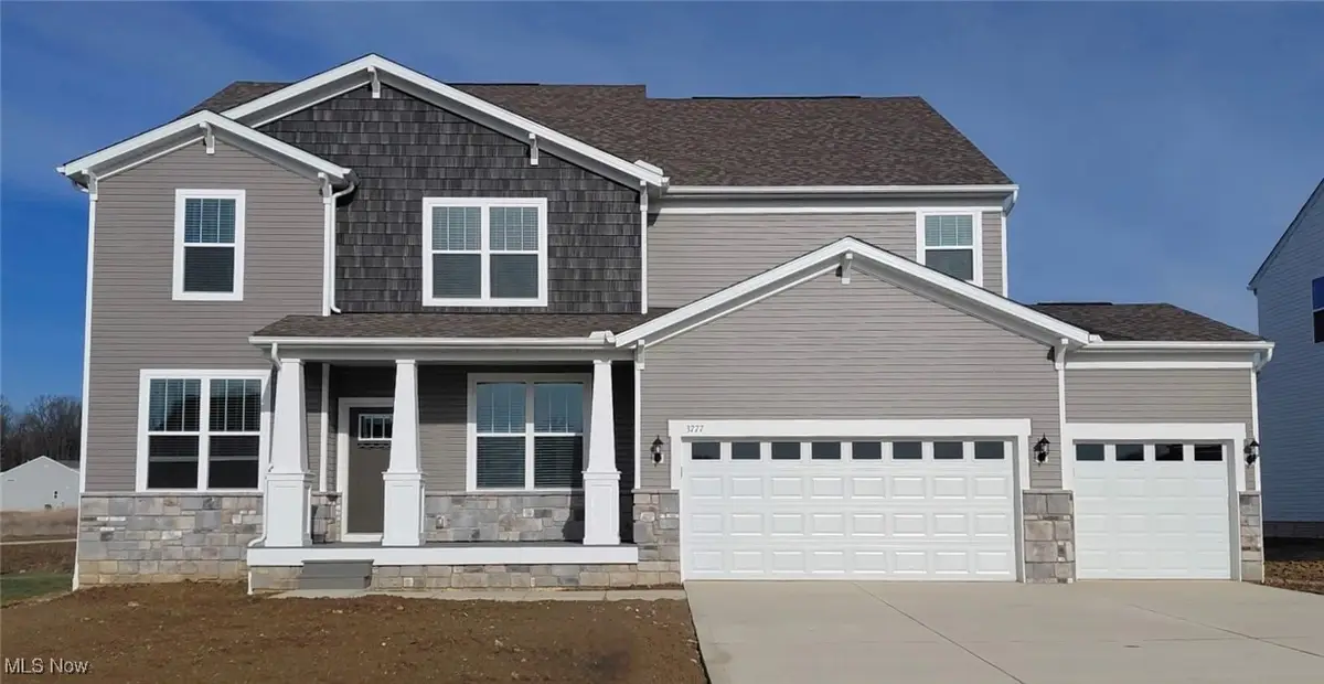 3777 Golden Wood Way, Green, OH 44685 - #1