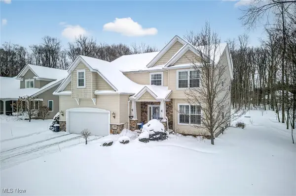 104 Bentwood Drive, Chardon, OH 44024
