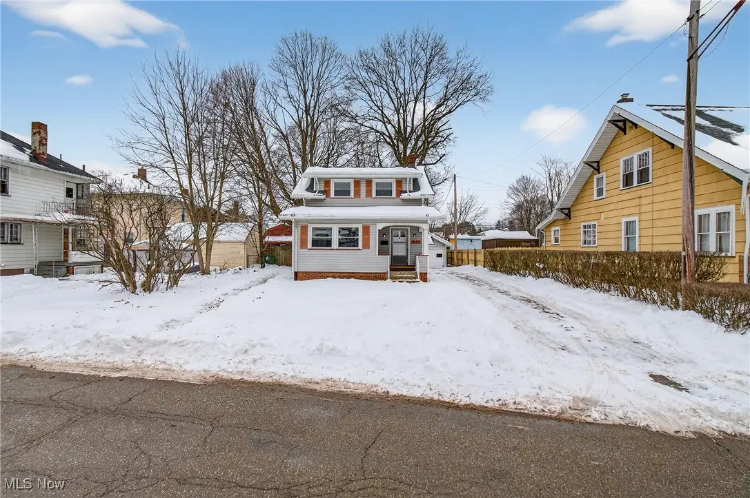942 11th Ne Street, Massillon, OH 44646 - #1