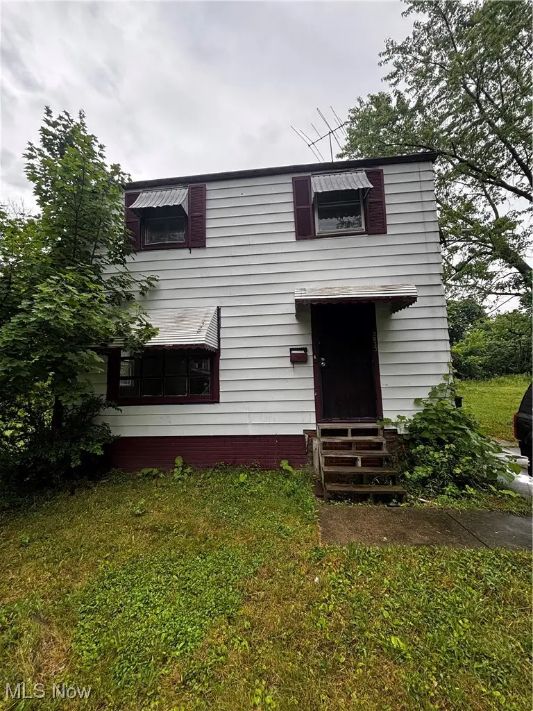 3833 E 144th Street, Cleveland, OH 44128 - #1