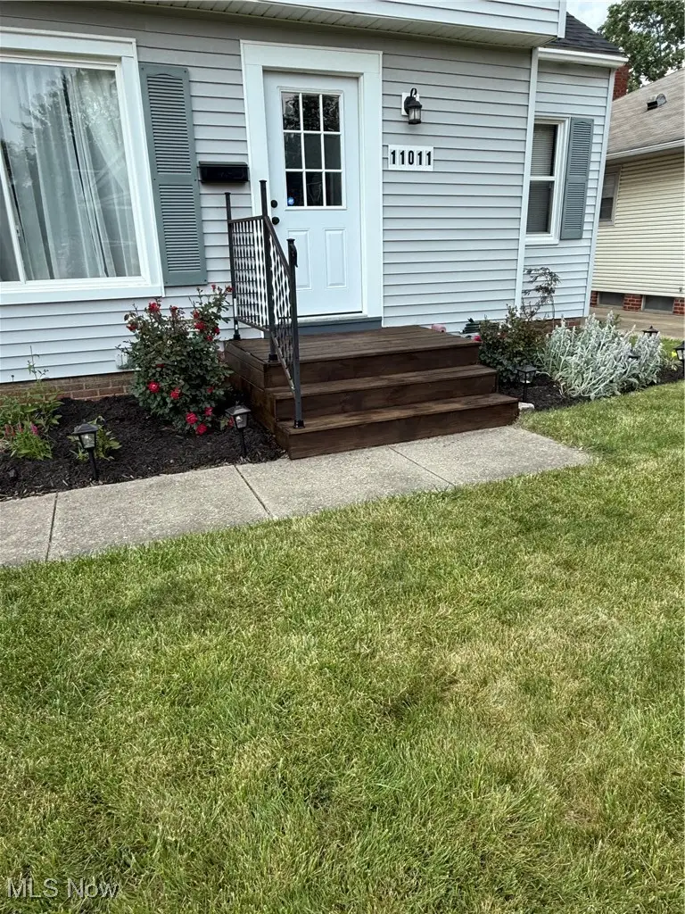 11011 Wallingford Avenue, Garfield Heights, OH 44125 - #3