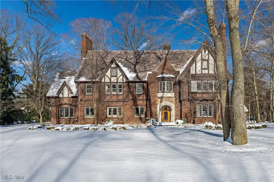 2917 N Park Boulevard, Cleveland Heights, OH 44118 - #2