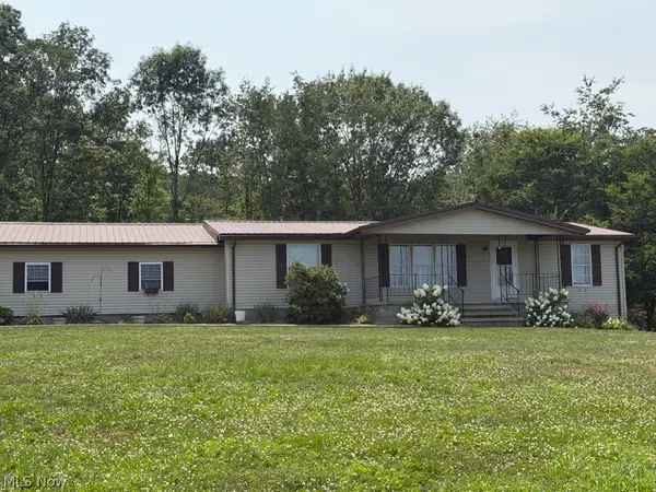 1105 Pacific Ne Road, Carrollton, OH 44615