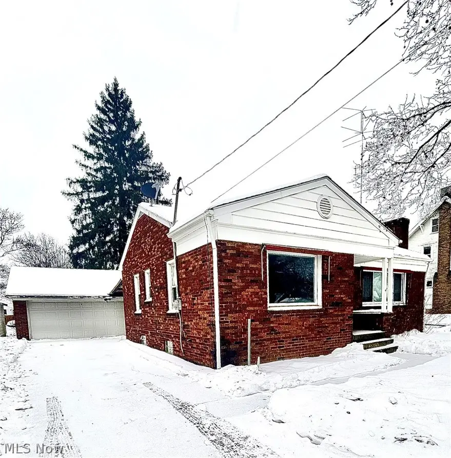 1718 Parkman Nw Road, Warren, OH 44485 - #2