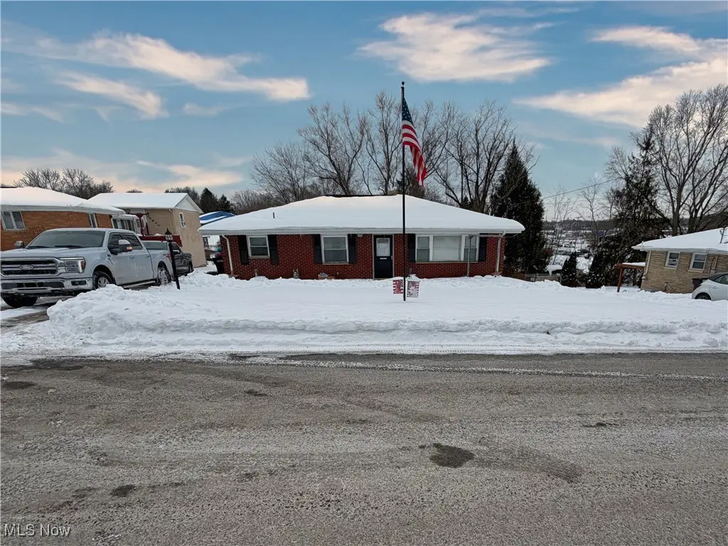 49221 S Meadowbrook Circle, East Liverpool, OH 43920 - #1