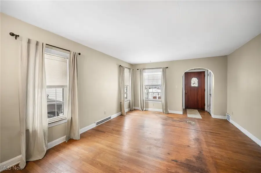 2109 W 13th Street, Lorain, OH 44052 - #3