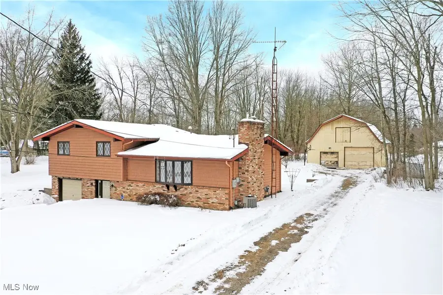 3825 Woodside Nw Drive, Warren, OH 44483 - #2