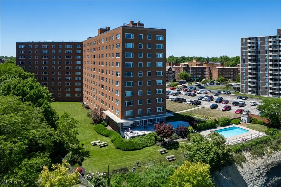 11850 Edgewater Drive #512, Lakewood, OH 44107 - #2