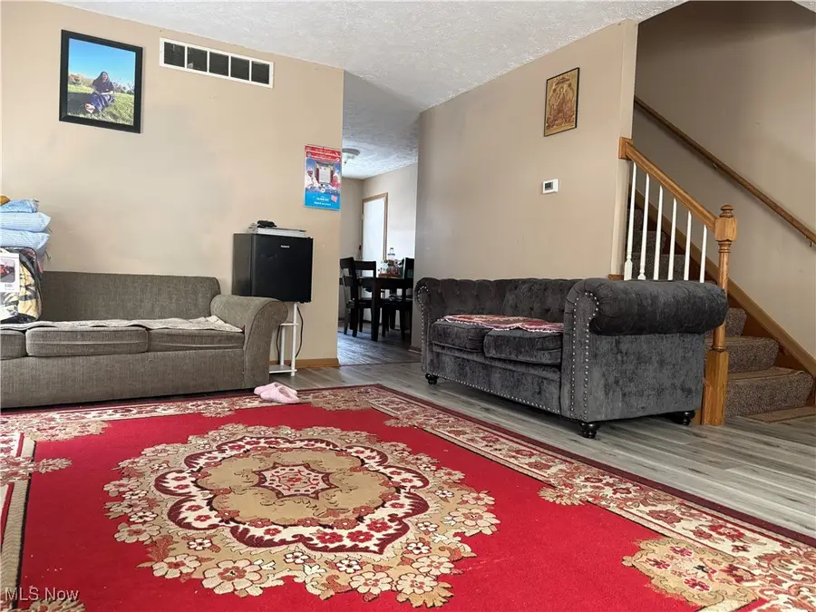 1113 Smithfarm Avenue, Akron, OH 44305 - Image #3