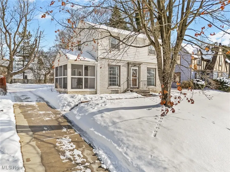 687 Crestview Avenue, Akron, OH 44320 - Image #3