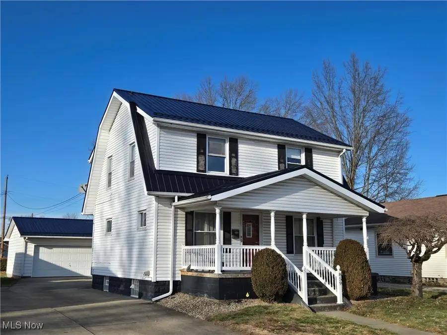 859 Orchard Nw Avenue, New Philadelphia, OH 44663 - #2