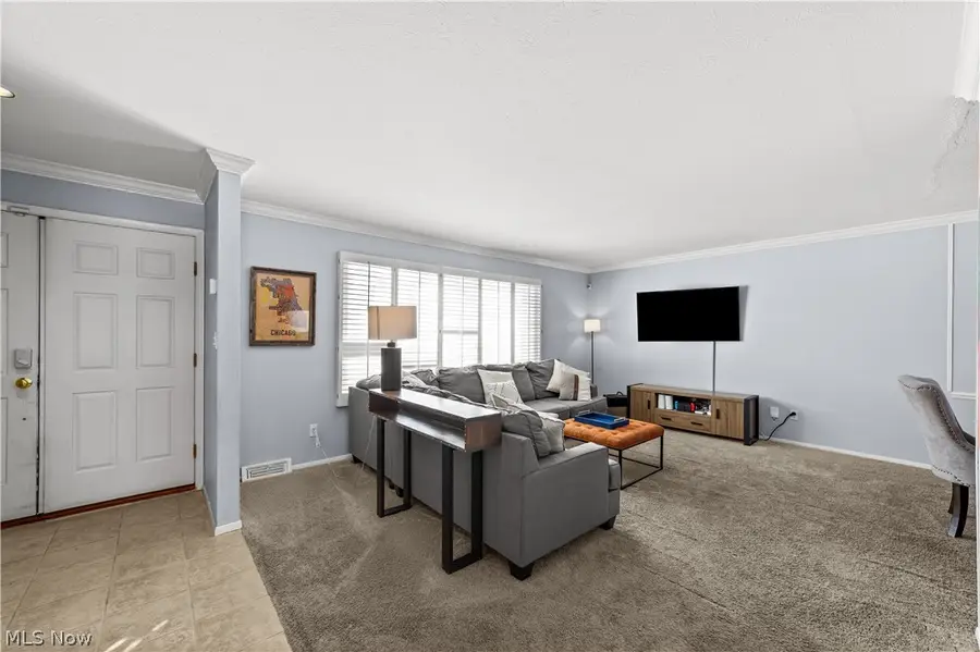 6728 Edgemoor Avenue, Solon, OH 44139 - #3