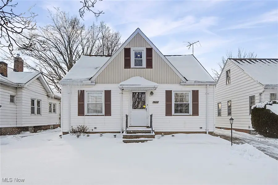 6707 Vandalia Avenue, Brooklyn, OH 44144 - #2