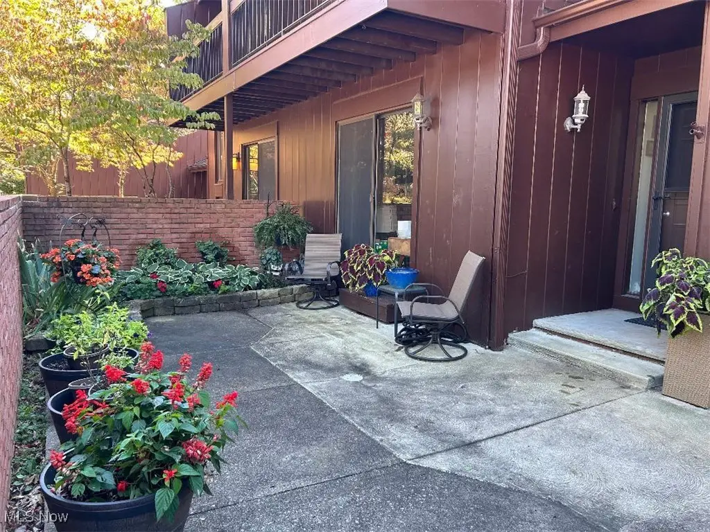 940 Trimble Place, Sagamore Hills, OH 44067 - #1