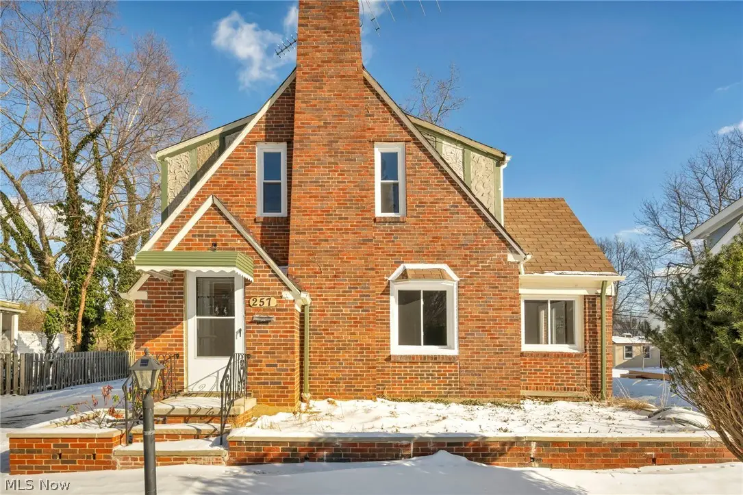 257 E 270th Street, Euclid, OH 44132 - #1