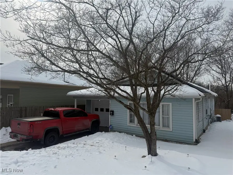 823 Goddard Avenue, Zanesville, OH 43701 - #3