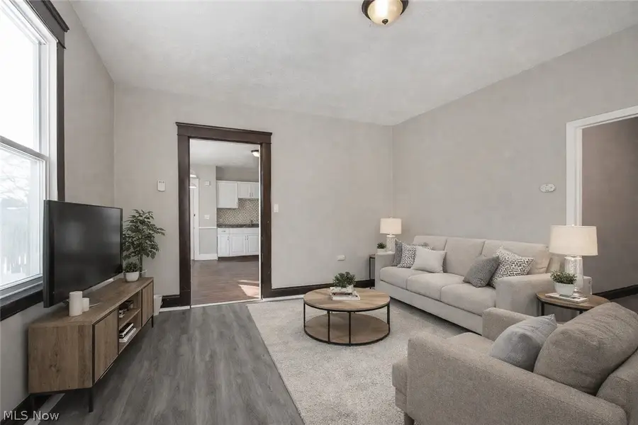 6914 Polonia Avenue, Cleveland, OH 44105 - #2