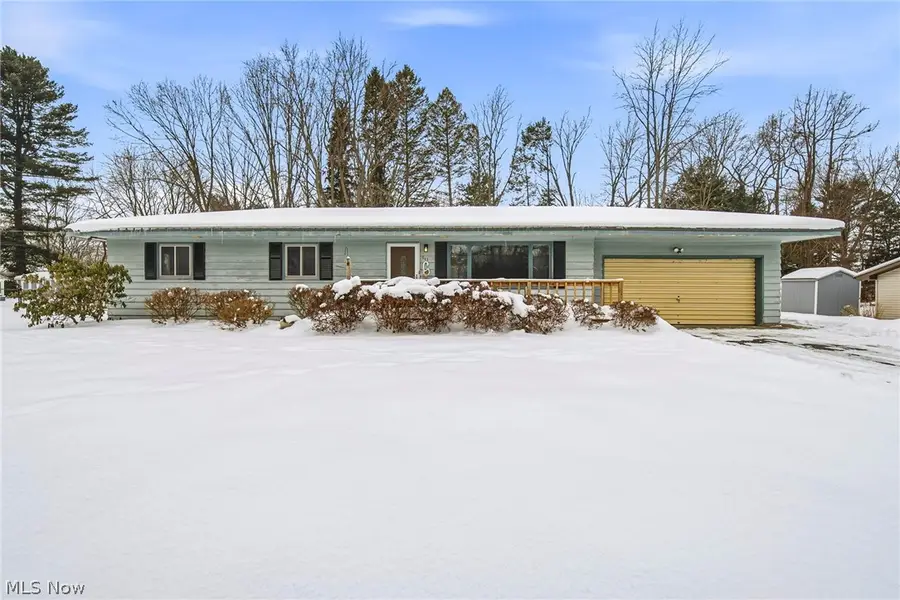 943 N Lake Street, Madison, OH 44057 - #3