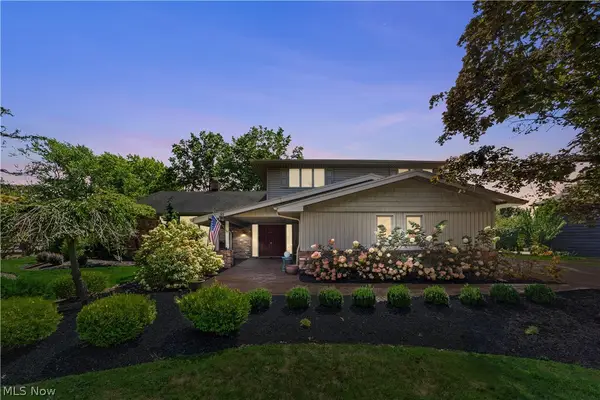 26332 Annesley Road, Beachwood, OH 44122