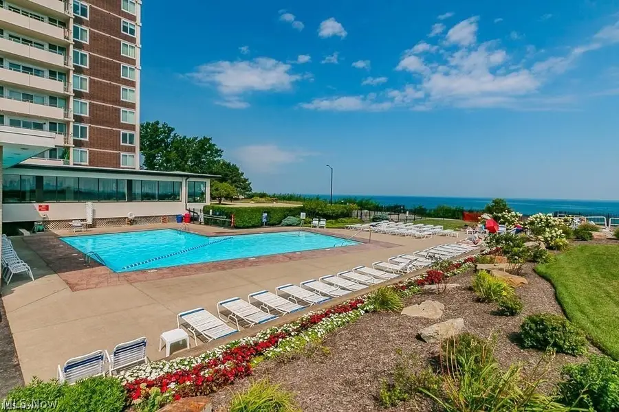 12900 Lake Avenue #118, Lakewood, OH 44107 - #3