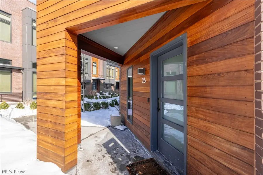 26 Meade Lane, Cleveland Heights, OH 44106 - #3