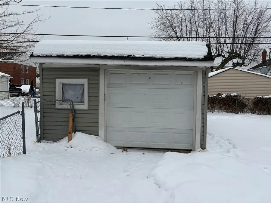 20890 Morris Avenue, Euclid, OH 44123 - #3