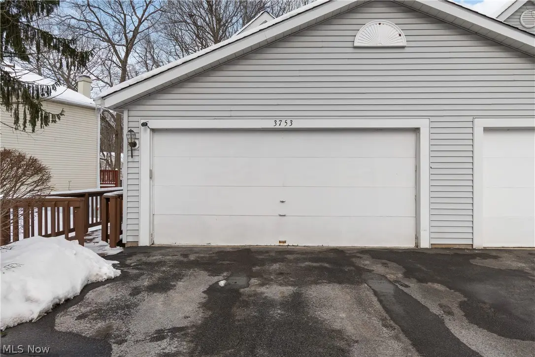 3753 Lake Run Boulevard, Stow, OH 44224 - Image #1