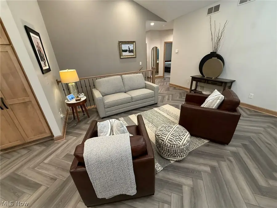 1196 Pinebluff Ne Drive, New Philadelphia, OH 44663 - #3