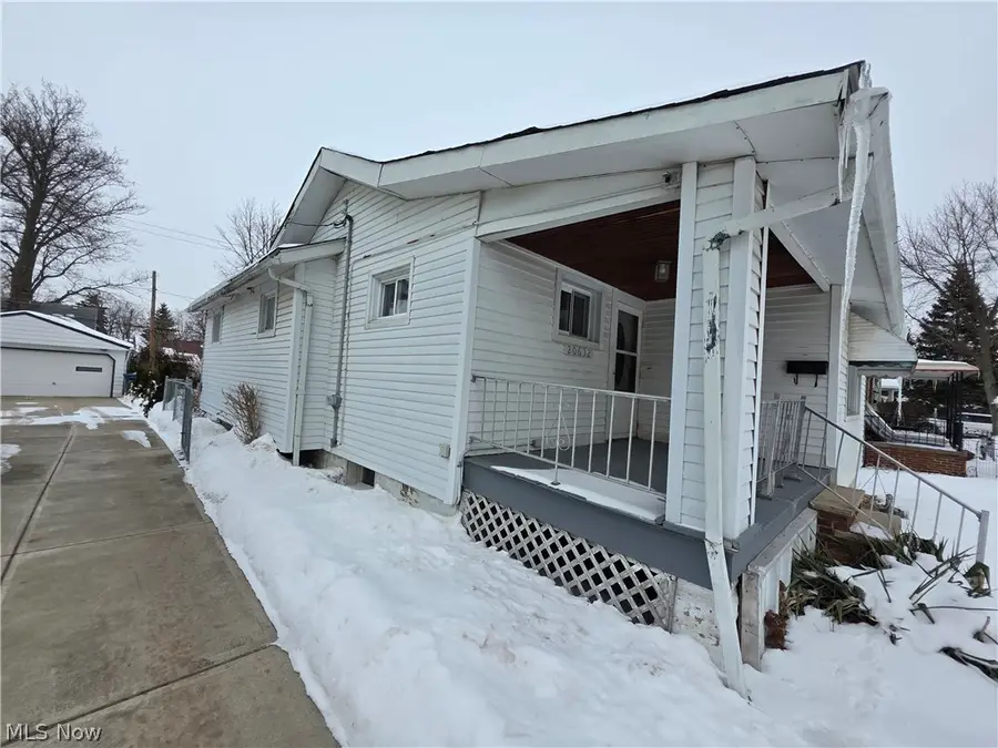 20632 Woodstock Avenue, Fairview Park, OH 44126 - #2