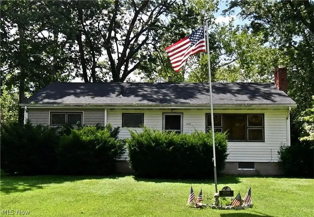 4749 Eagle Creek Road, Leavittsburg, OH 44430 - #1