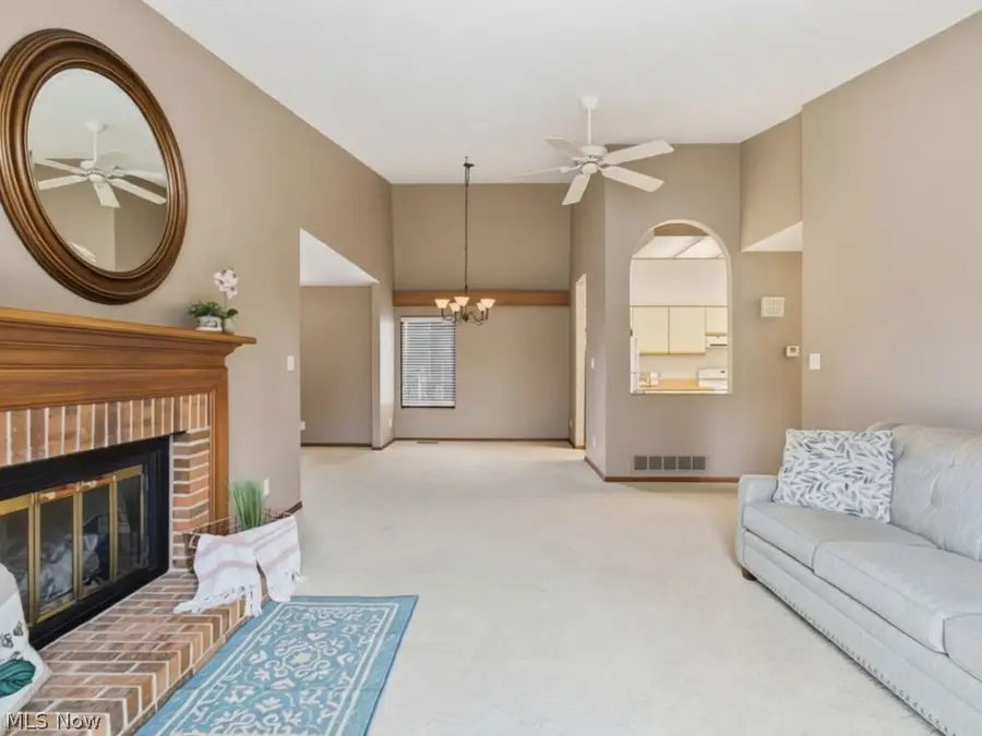 4557 Saint James Nw Circle, Canton, OH 44708 - #3