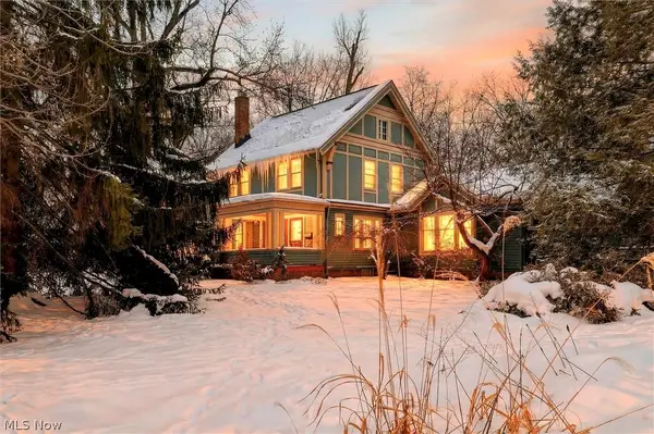 1798 Middlehurst Road, Cleveland Heights, OH 44118