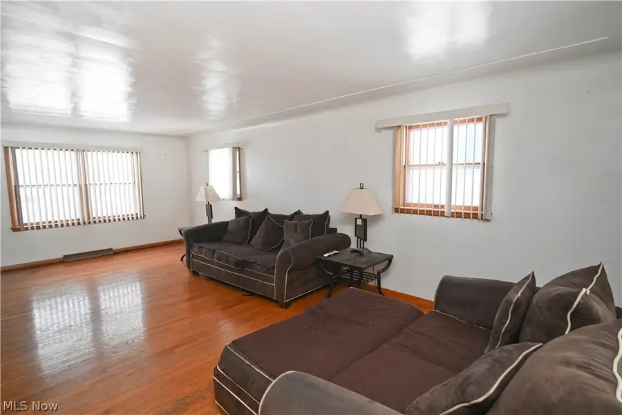 8002 Sigle Lane, Poland, OH 44514 - #3