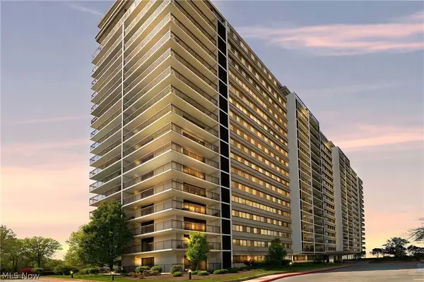 12550 Lake Avenue #805, Lakewood, OH 44107