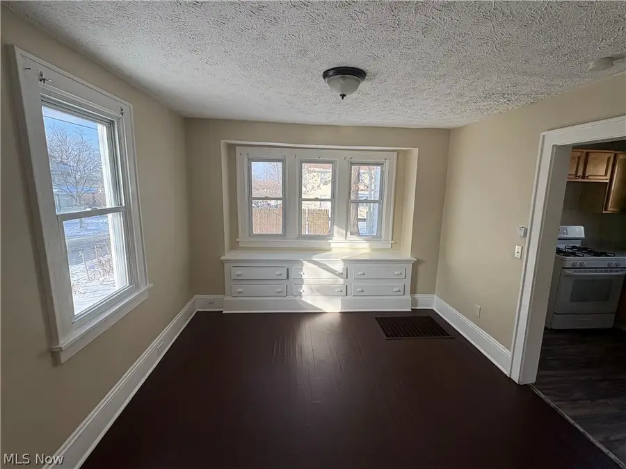 413 Stanton Avenue, Akron, OH 44301 - #3