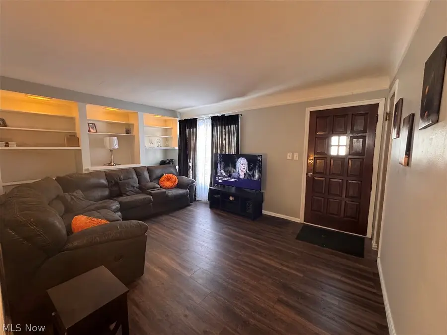 12908 York Boulevard, Garfield Heights, OH 44125 - #2