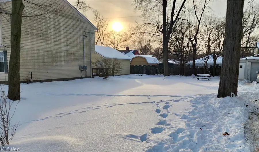 766 Cherokee Trail, Willoughby, OH 44094 - Image #2