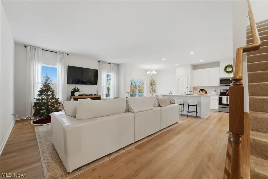 7362 Hillshire Drive, Painesville, OH 44077 - Image #2