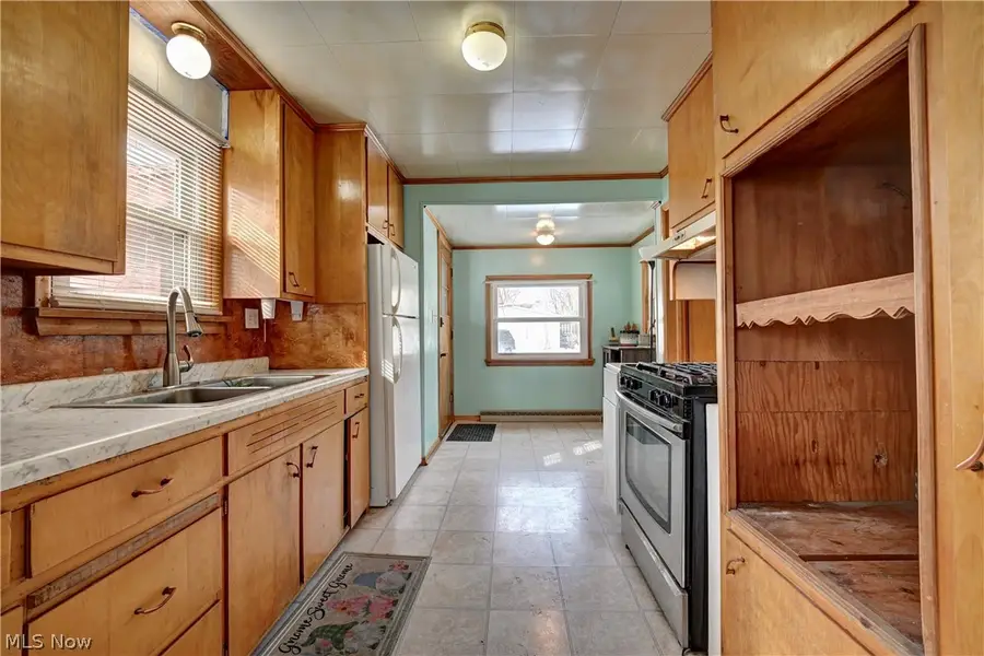 335 2nd Nw Drive, New Philadelphia, OH 44663 - #3