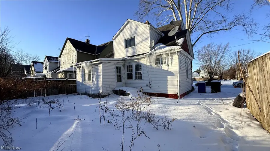 8218 Goodman Avenue, Cleveland, OH 44105 - Image #2