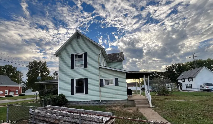 782 E State Street, Newcomerstown, OH 43832 - #3