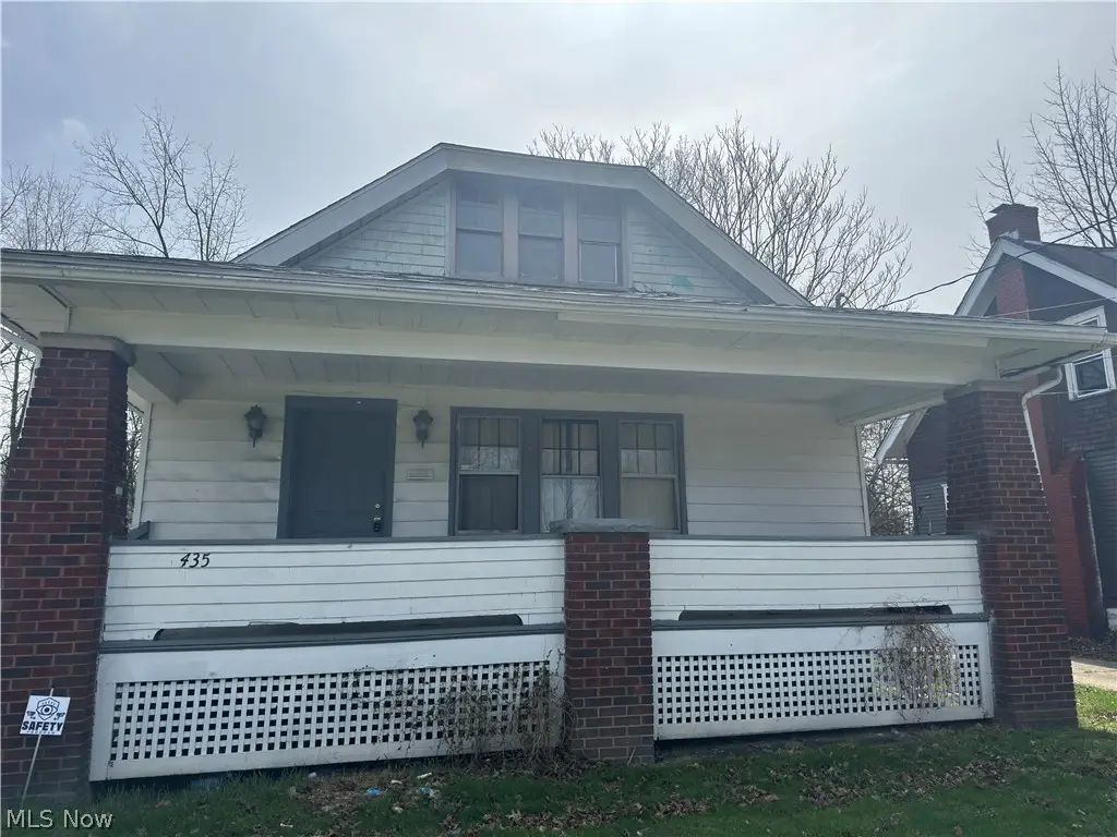435 E Parkcliffe Avenue, Youngstown, OH 44511 - Image #1