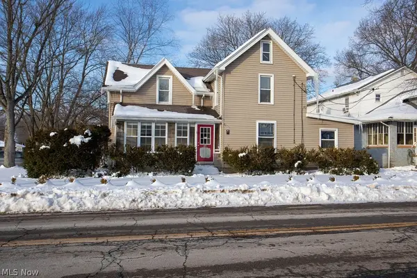 18 E Salem Street, Columbiana, OH 44408