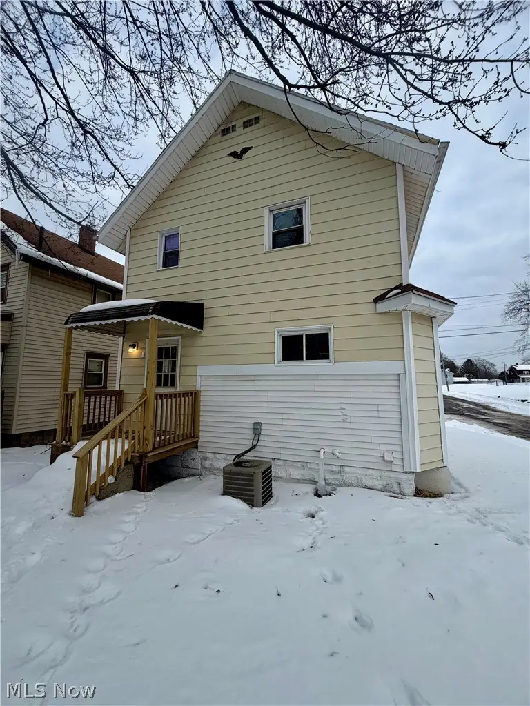 1721 SW Hammond Avenue, Canton, OH 44706 - #3