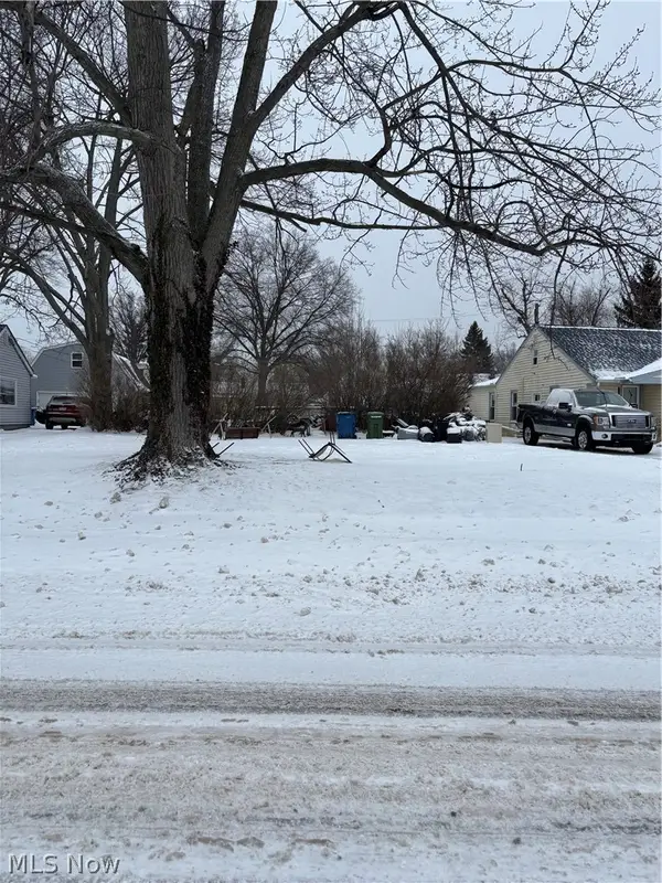 V/L 331st Street, Eastlake, OH 44095