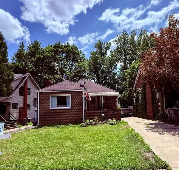 127 Roslyn Drive, Youngstown, OH 44505