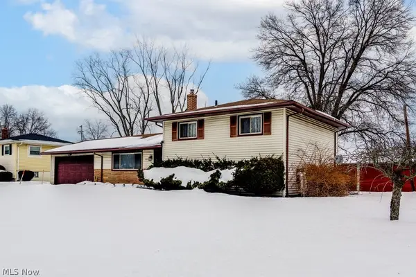 5731 Meadow Lane, Bedford Heights, OH 44146